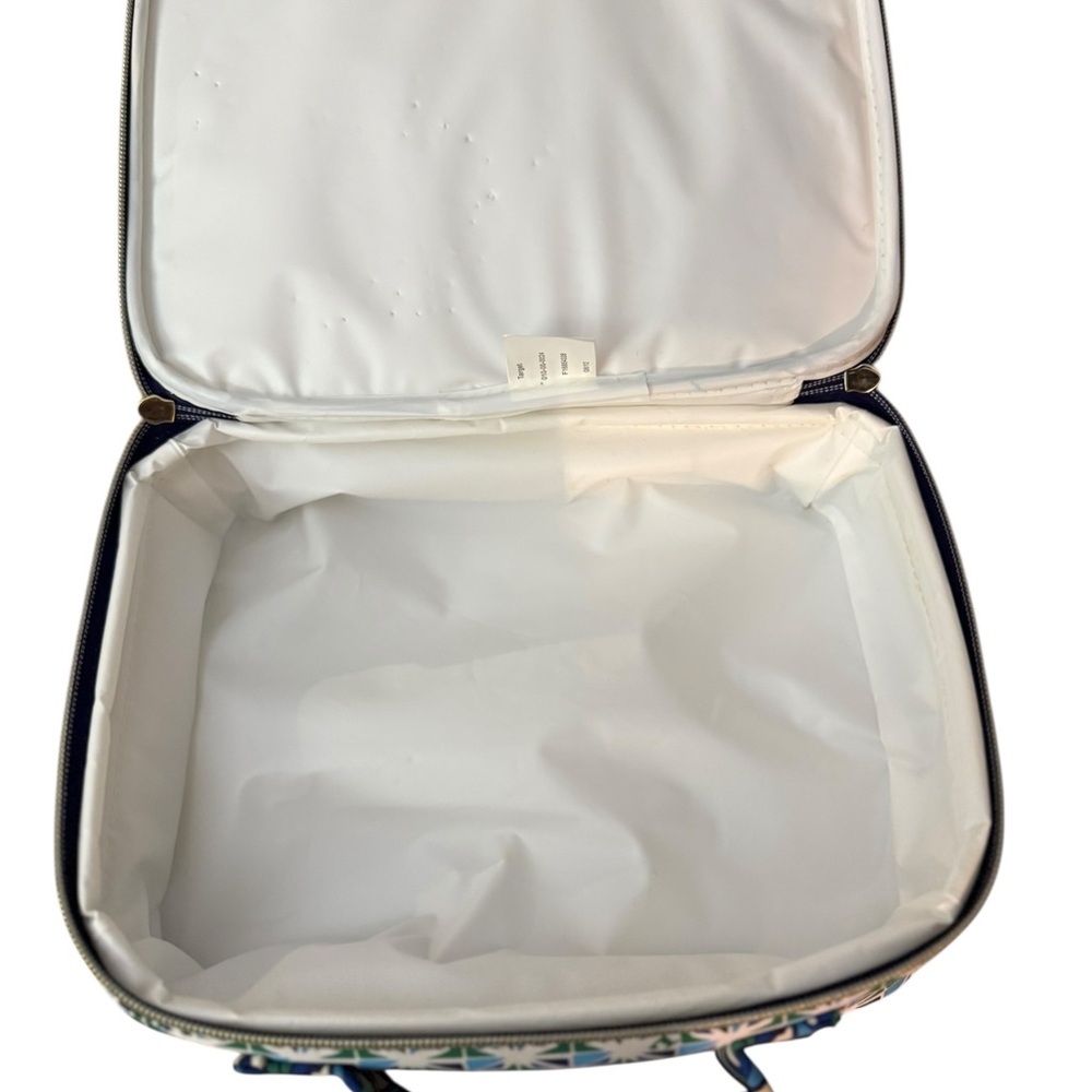 TORY BURCH NEIMAN MARCUS TARGET
Blue Kaleidoscope insulated Lunch Box Bag - Picture 11 of 13